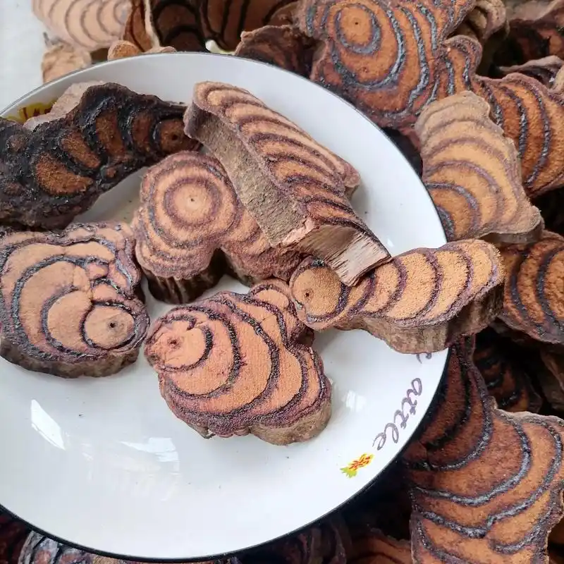 很多人出现关节肿痛,晨僵明显的问题,一般的大夫多认