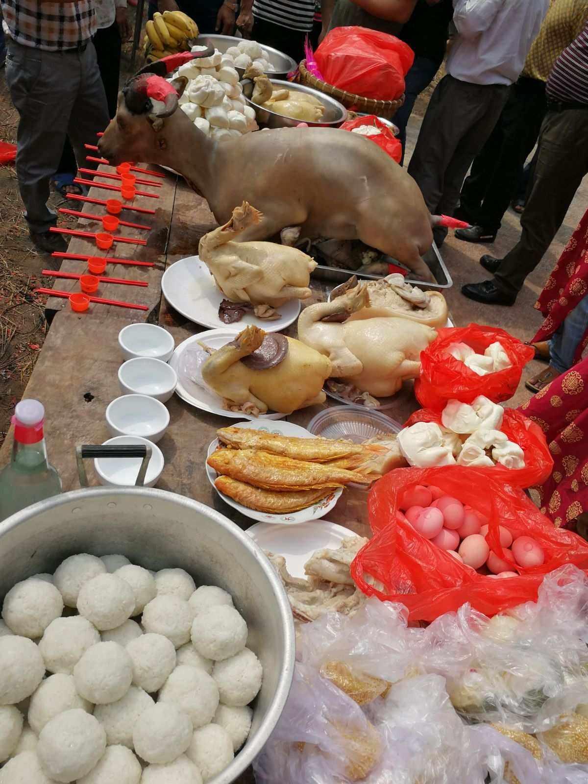 中元节祭祖供品应该摆几样?每样分别摆几个?看完涨知识了