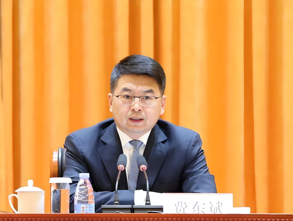 "铁老大"费东斌被查:70后副部被反腐利剑斩于马下