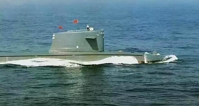 美军大喜,出动了一架反潜机,对403号核潜艇所在海域投放反潜声呐浮标