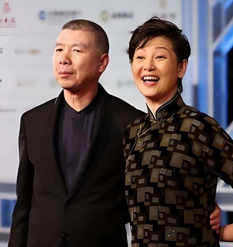 徐帆带女澄清婚变传言,回顾多年感情历程,冯小刚风流旧闻重被翻出!