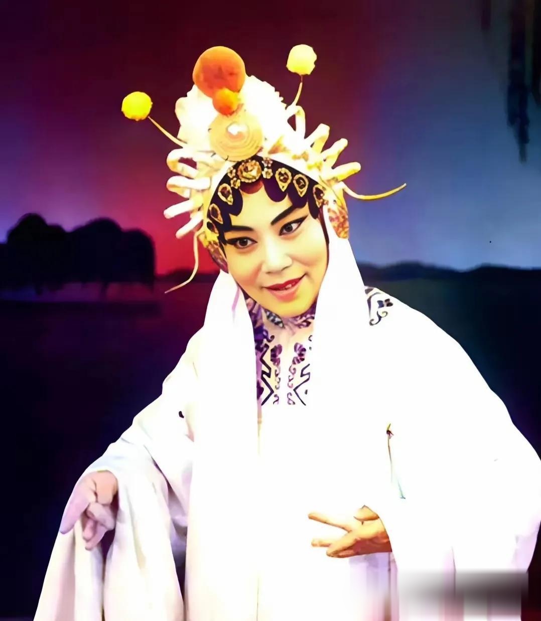 八旬豫剧老艺人讨名分,关小凤拒认师:豫剧传承卡在哪?