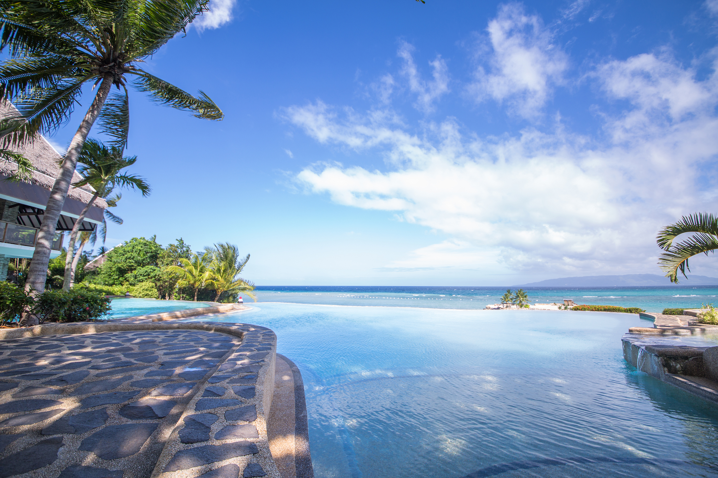 在曼谷租个公寓,在芭提雅海边买一栋别墅!提前养老太幸福了吧!