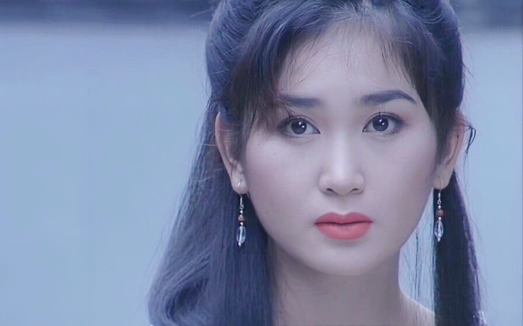 年轻时不起眼,30 岁逆袭成女神!这 6 位女星诠释 "美在后半程"