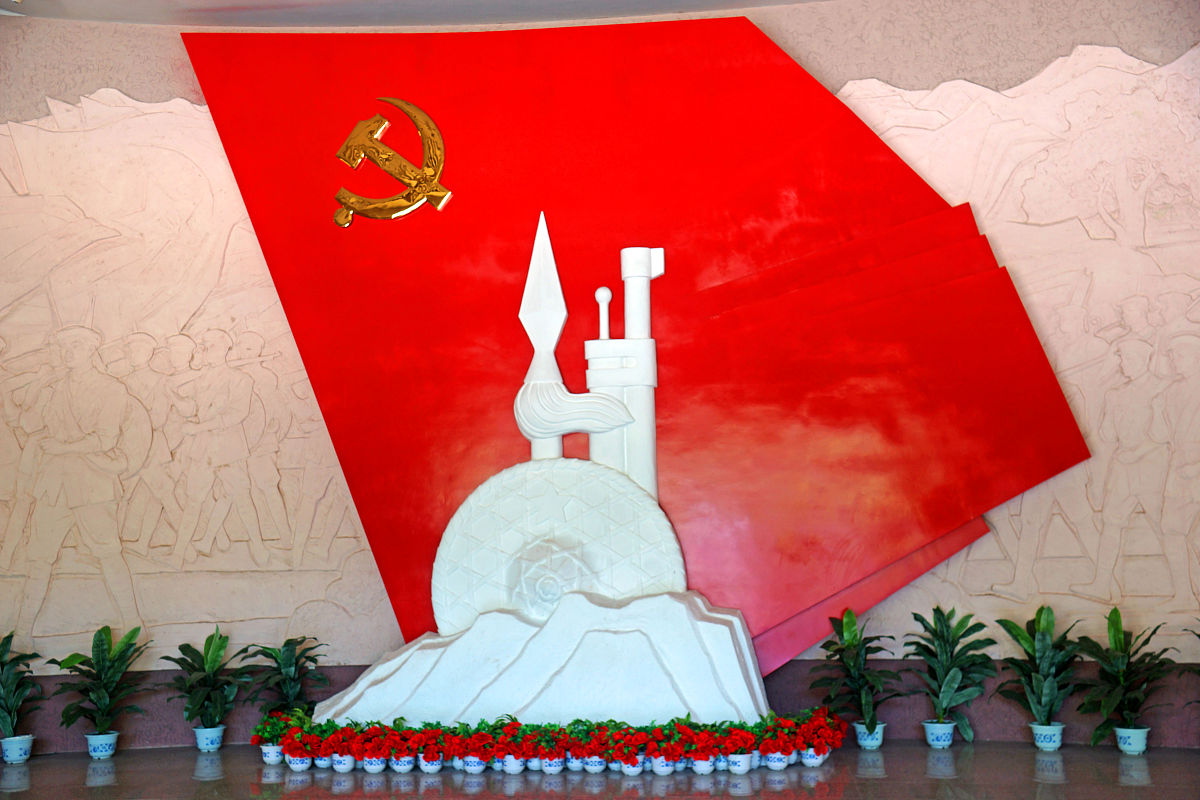 嘉兴南湖革命纪念馆的红船,红色文化与湖光交融,精神地标!