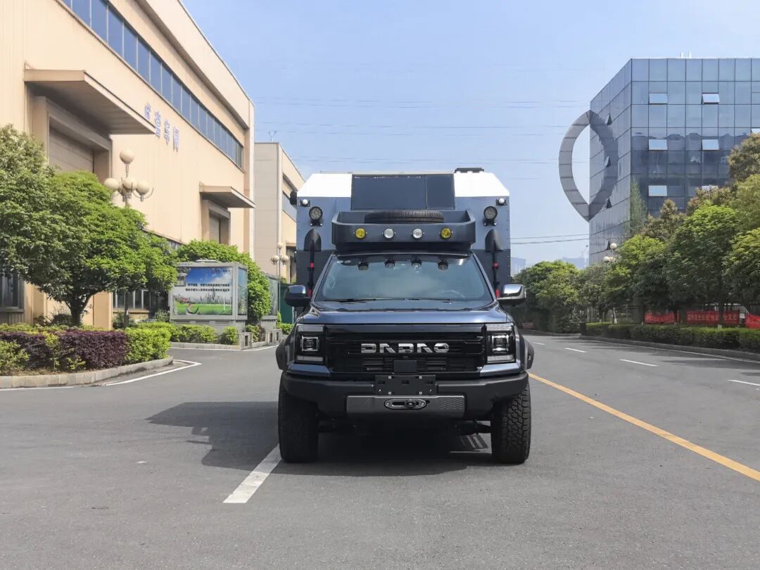 霞客乐大道“机甲牛”，真正的穿越房车-5.jpg