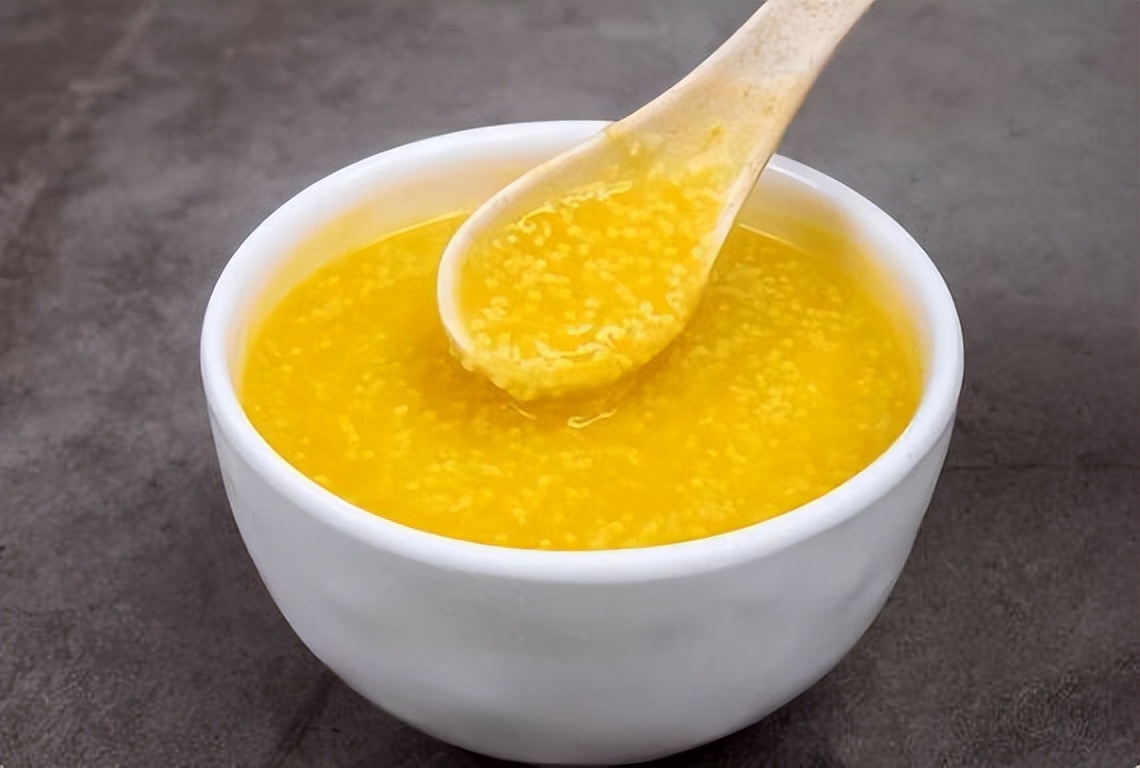 高血糖能吃小米粥吗?医生提醒:不想血糖升高,吃小米粥要注意这4点