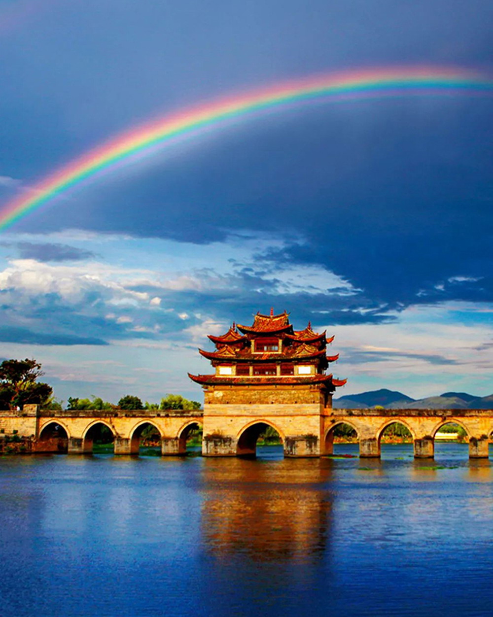 山水人文与寻味之旅