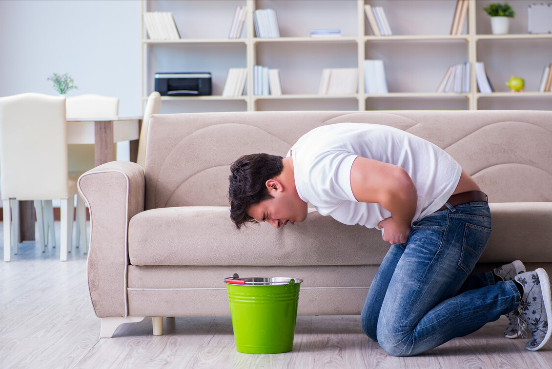 62岁男子肾衰竭离世,医生:二甲双胍不能和这4种药搭配,别大意