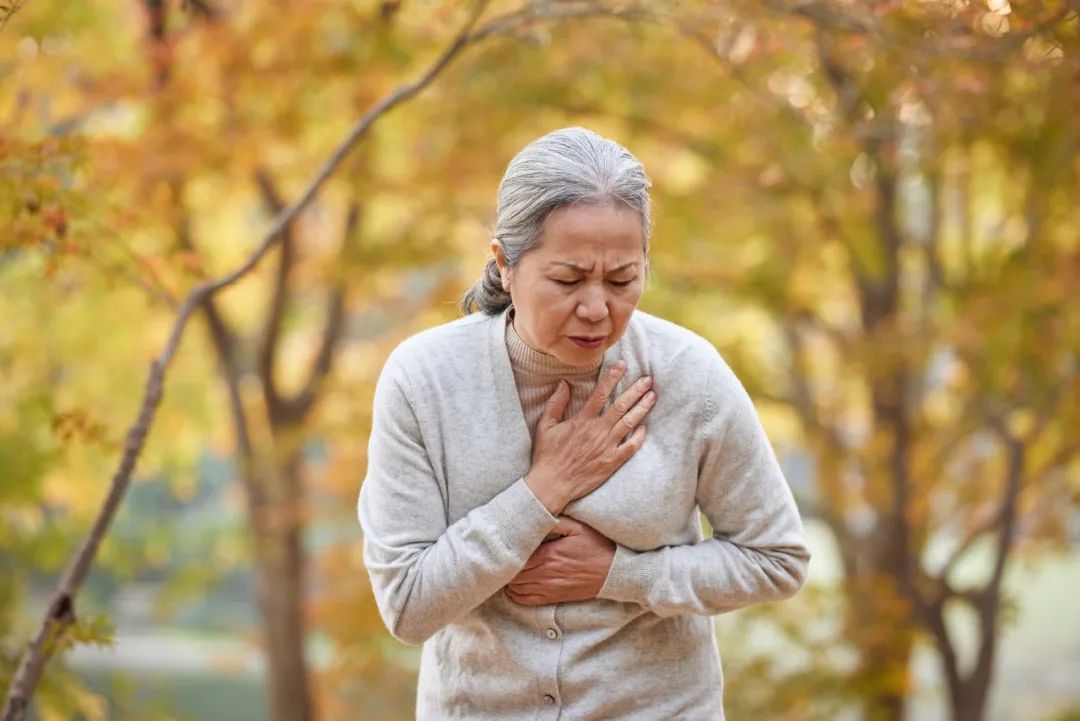 几乎所有医生都建议肺病不要吸烟,一点都不能吸吗?医生讲清楚