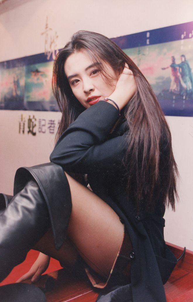 人美从来不止于外表,王祖贤30多年前回乡捐资修建的路再次被关注