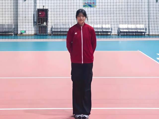 白银一代"大脑"何琦挂帅u16女排亚锦赛,大连体校两朵小花入选