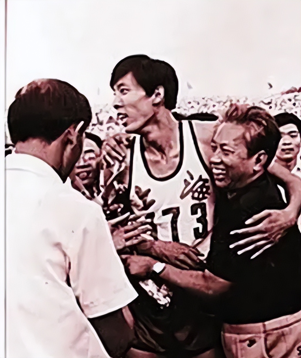 跳高王子朱建华退役赴美,后为养家回国谋生,如今现状曝光