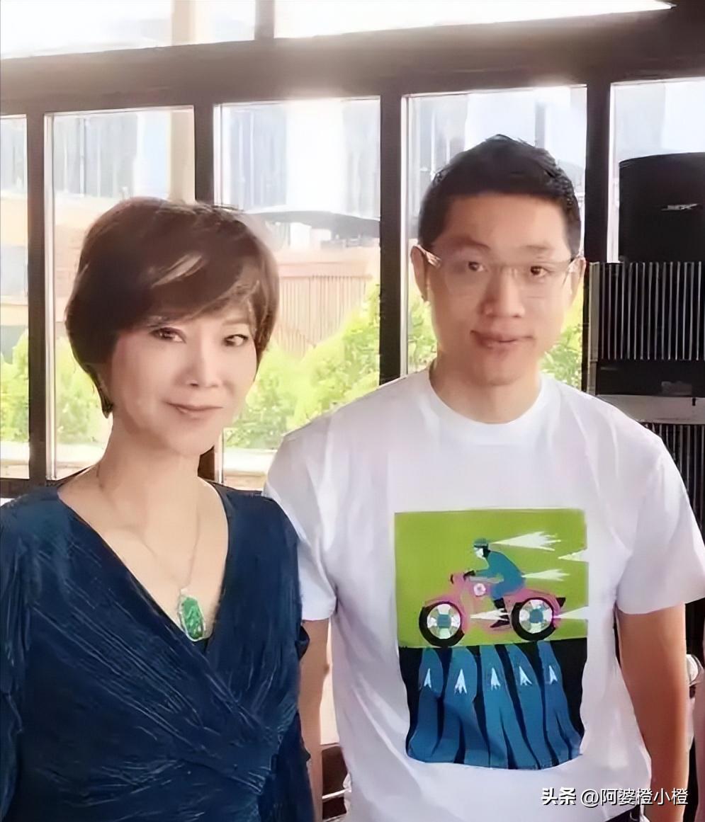 曹燕华:59 金 "刺头" 退役后闯商海,62 岁终享平淡幸福