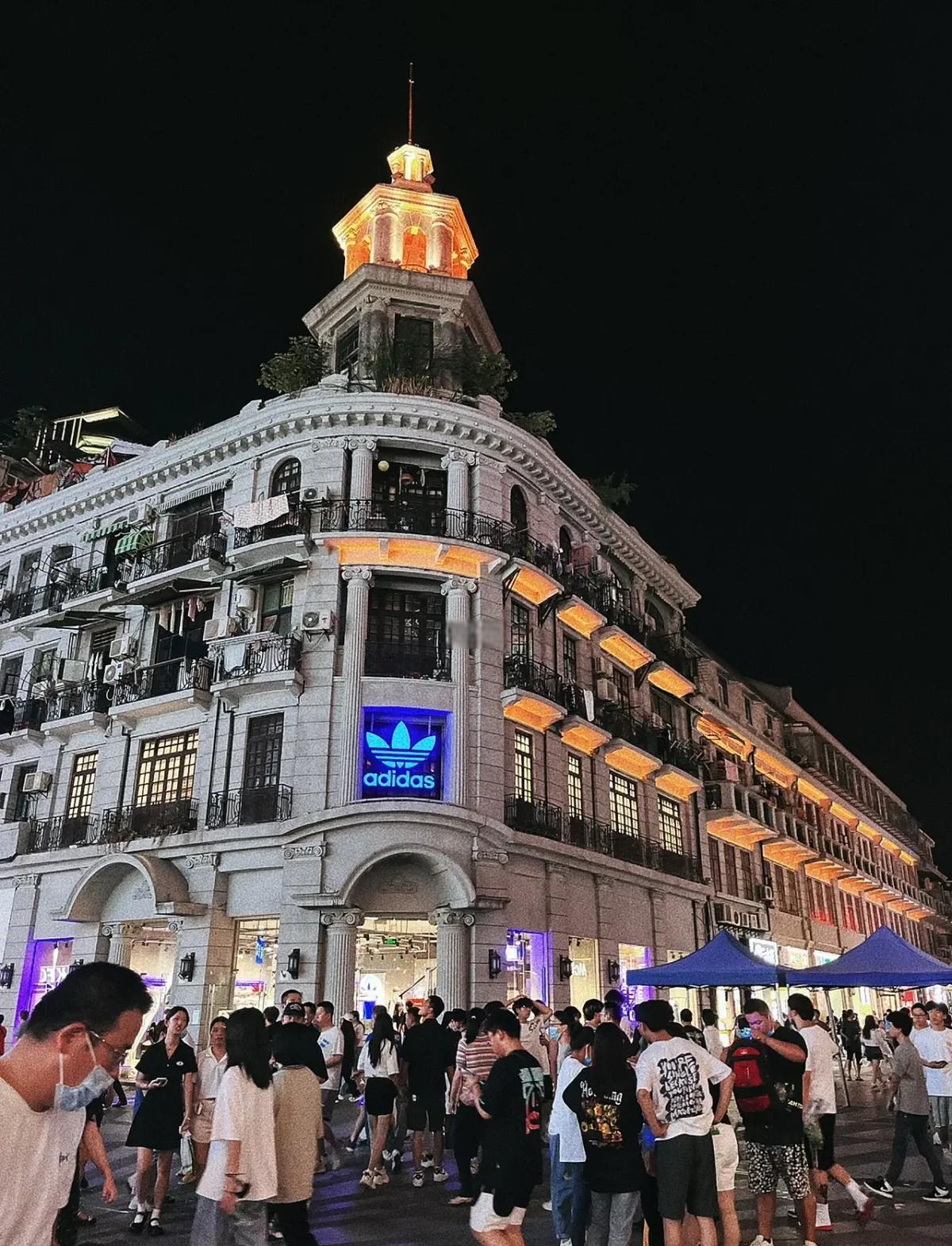 武汉夜市哪里最繁华?实测这5家,第一名实至名归