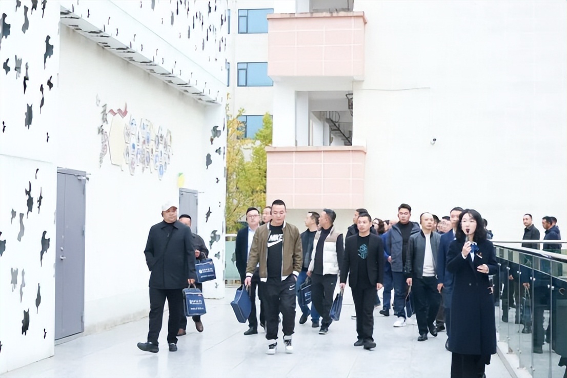 国培赋能聚标杆 成都龙泉驿向阳桥中学为四川中小学校长搭建交流学习