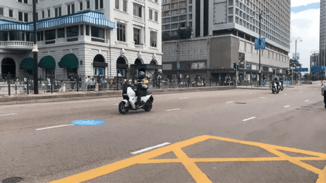 不仅是“破圈”：虔途01并肩宝马1250RT为全运会火炬护航-有驾