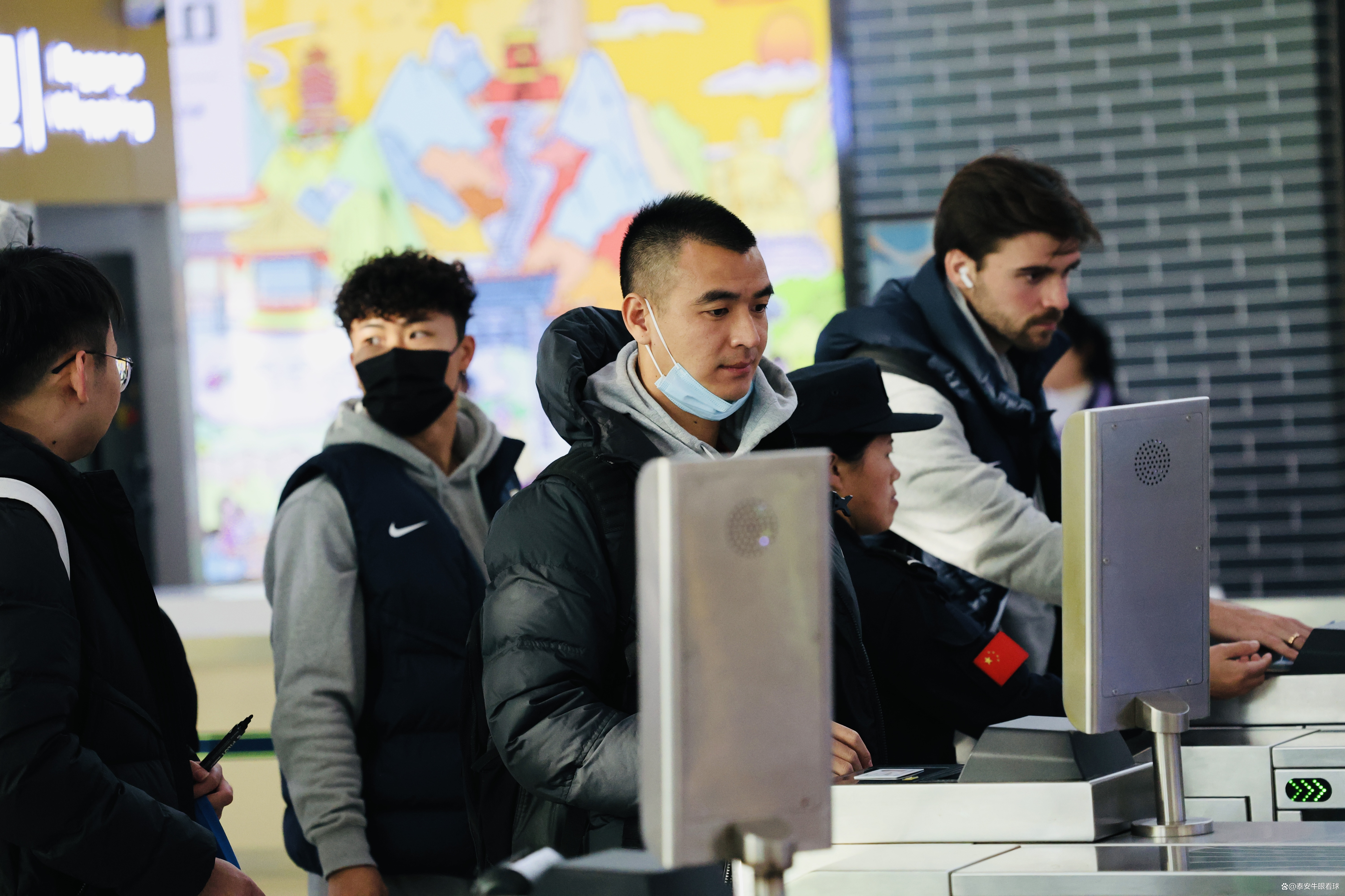 中超赛季收官战阵容分析_记者:未来,就看陈泽仕和依木兰能否在泰山一线队有更多机会了_山东泰山队武汉客场对阵武汉三镇