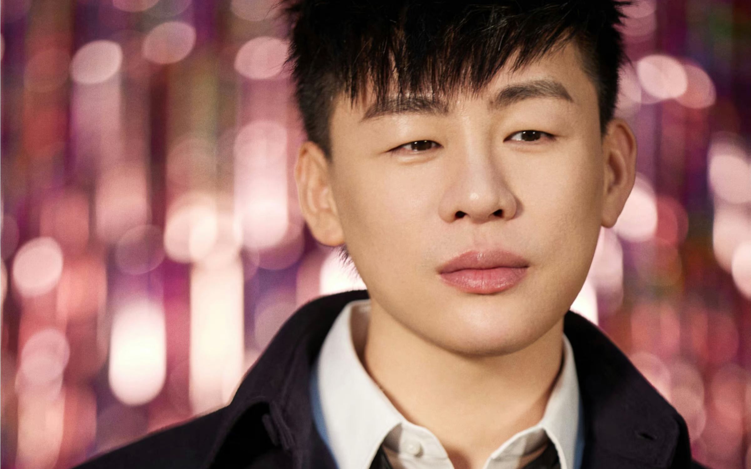 分手10年,和易梦玲海边拥吻的胡彦斌,没给凉薄的郑爽留一丝体面