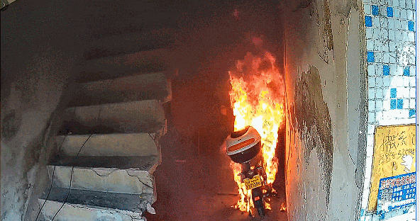 新国标电动自行车真能阻燃吗？-有驾