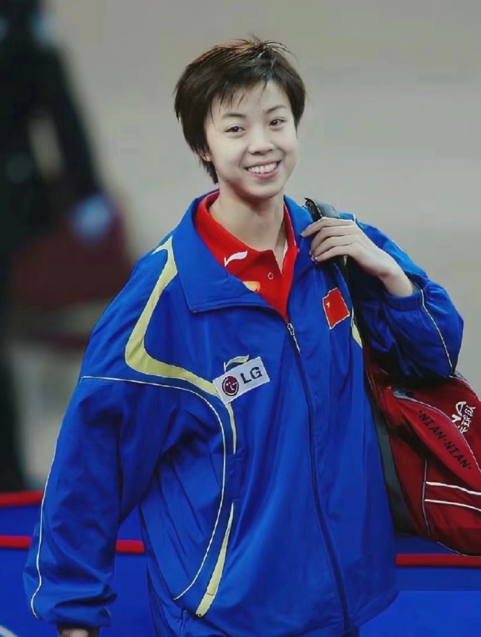 地位变了!官媒官宣喜讯刚1个月,张怡宁亮"新身份",徐威赚了