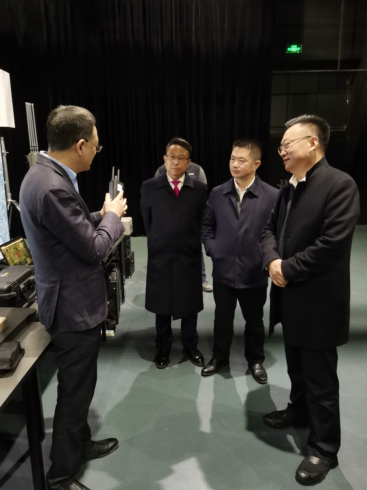 黄兆锦会长,常务副会长周晓飞受邀参观上海特金北京反无人机基地