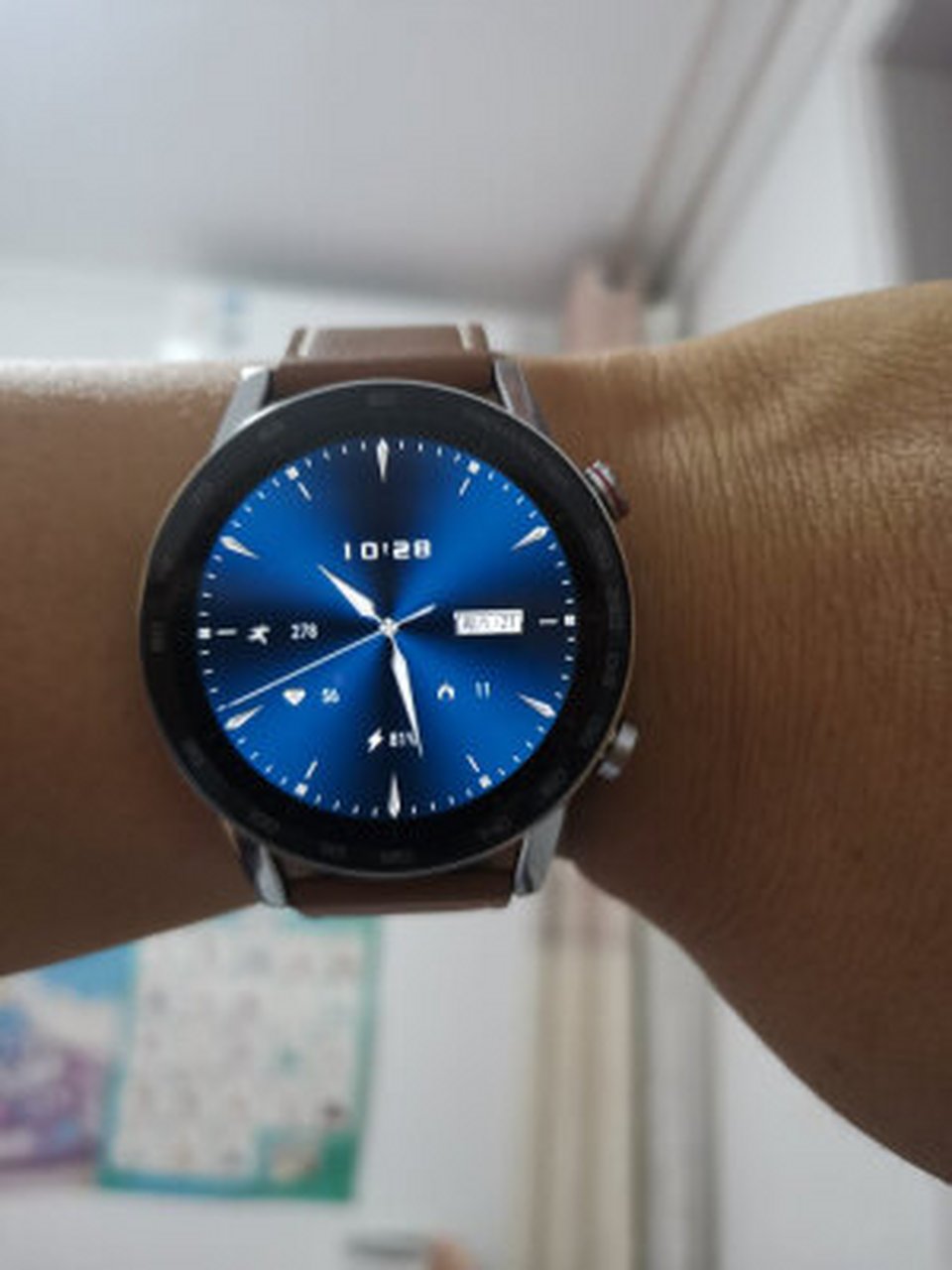 荣耀魔法手表与华米2哪个好,荣耀手表2和华为手表2哪个好  荣耀手表2