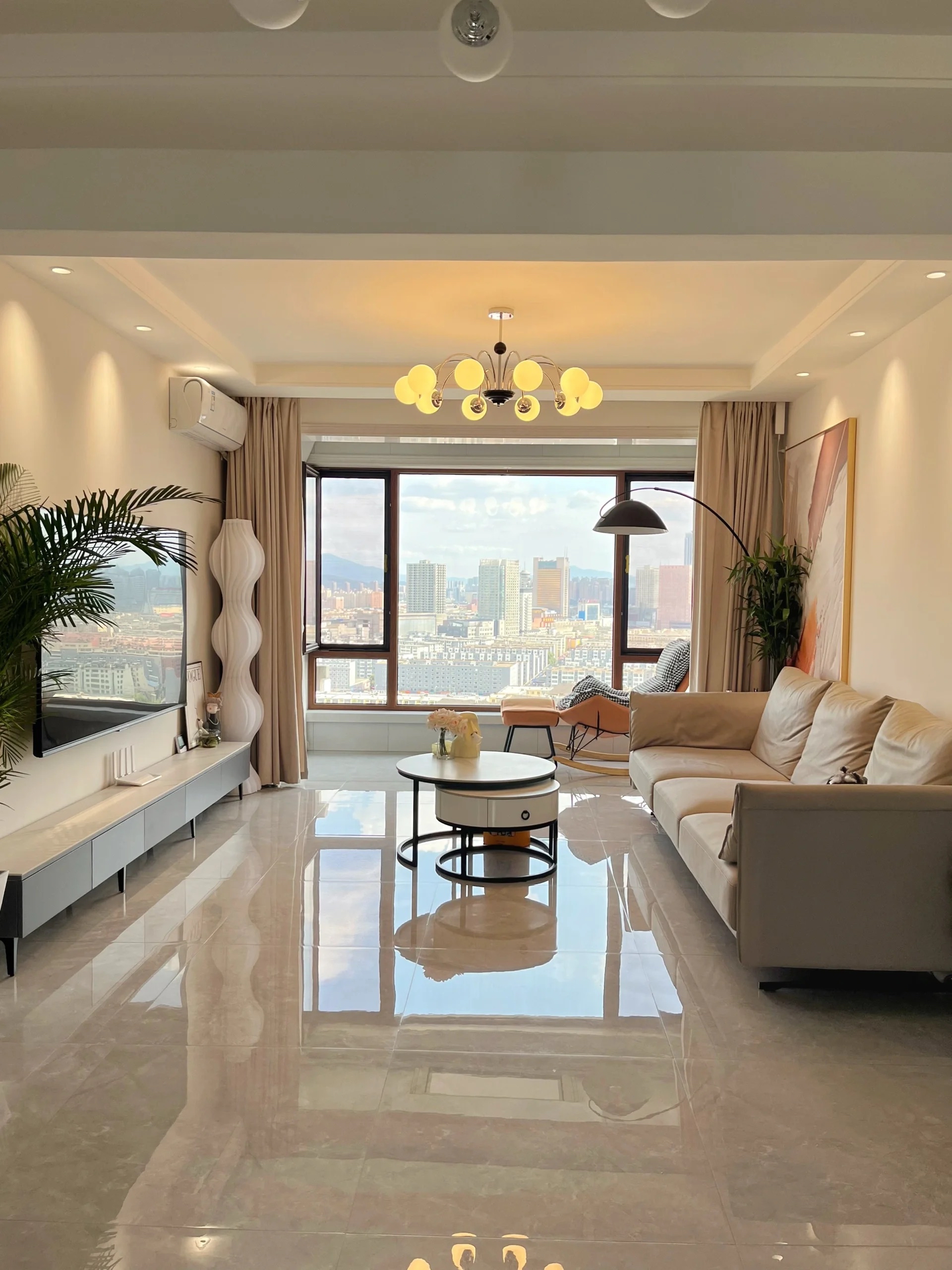 封阳台,客餐厅一体更显空间大 无电视 装修房屋装修大全房子客厅图片