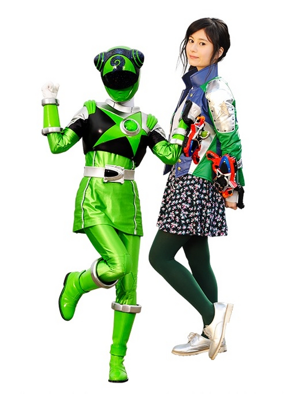 日本演员曾出演宇宙战队九连者》中哈米一角,1998年出生的大久保樱子