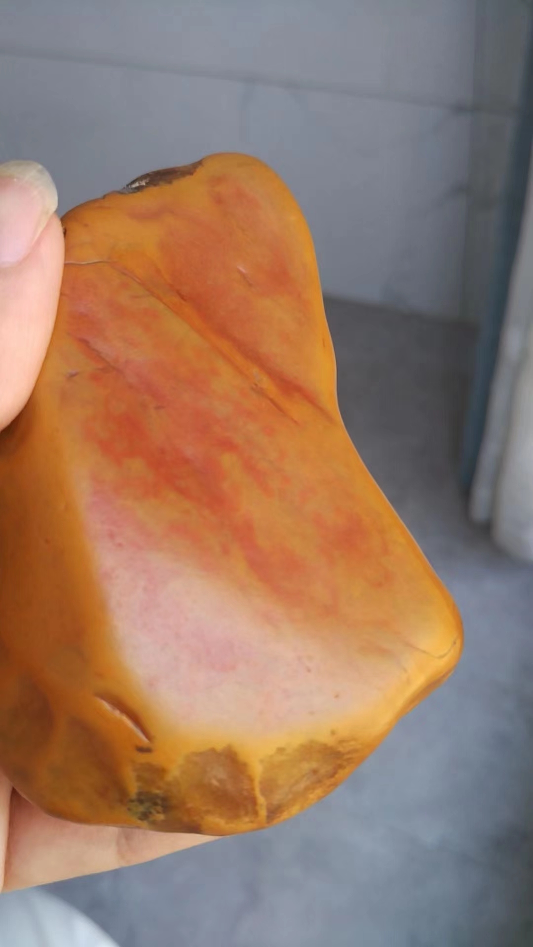 黄蜡石欣赏红黄双色碧玉冻