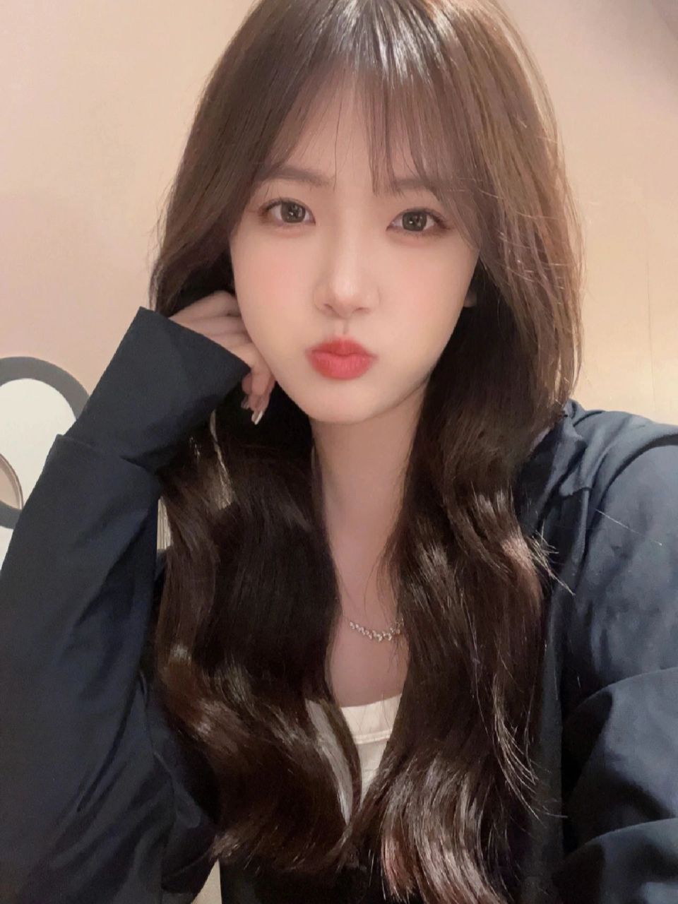 女生嘟嘴是不是都很可爱