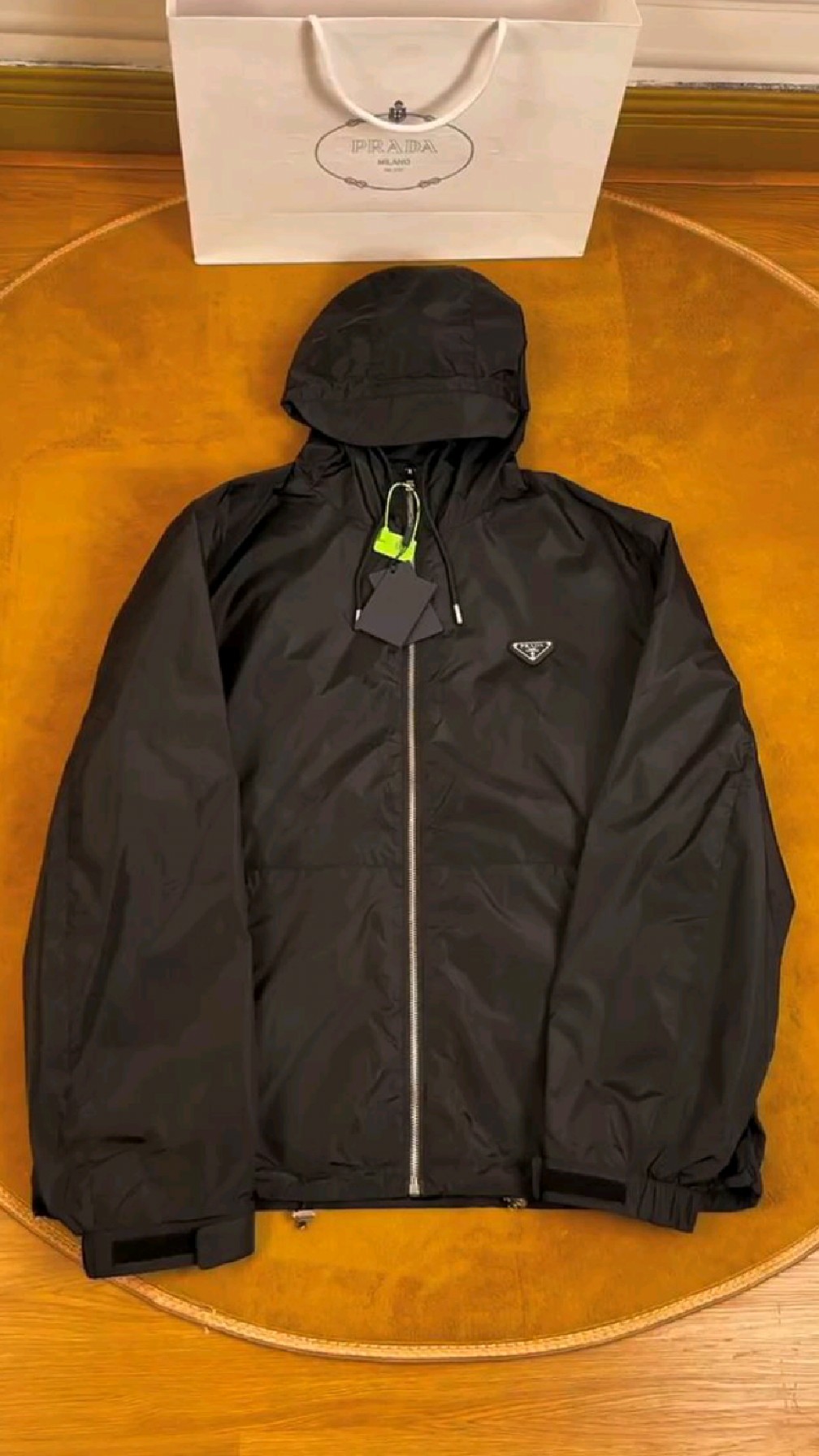 普拉达夹克外套帅气有型