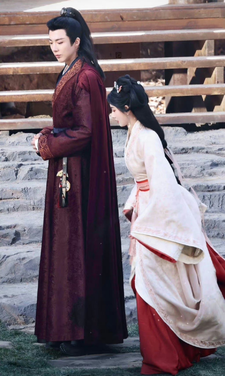 电视剧《折腰》路透来啦!