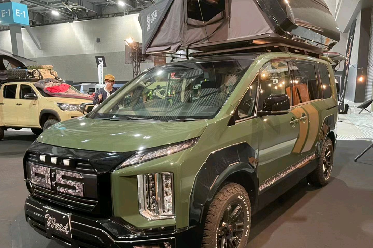 新款三菱得利卡来了,军绿色涂装更霸气,配置丰富,2.2t柴油 四驱