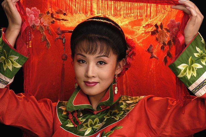 黄梅戏名家韩再芬的三部曲之《郑小姣》