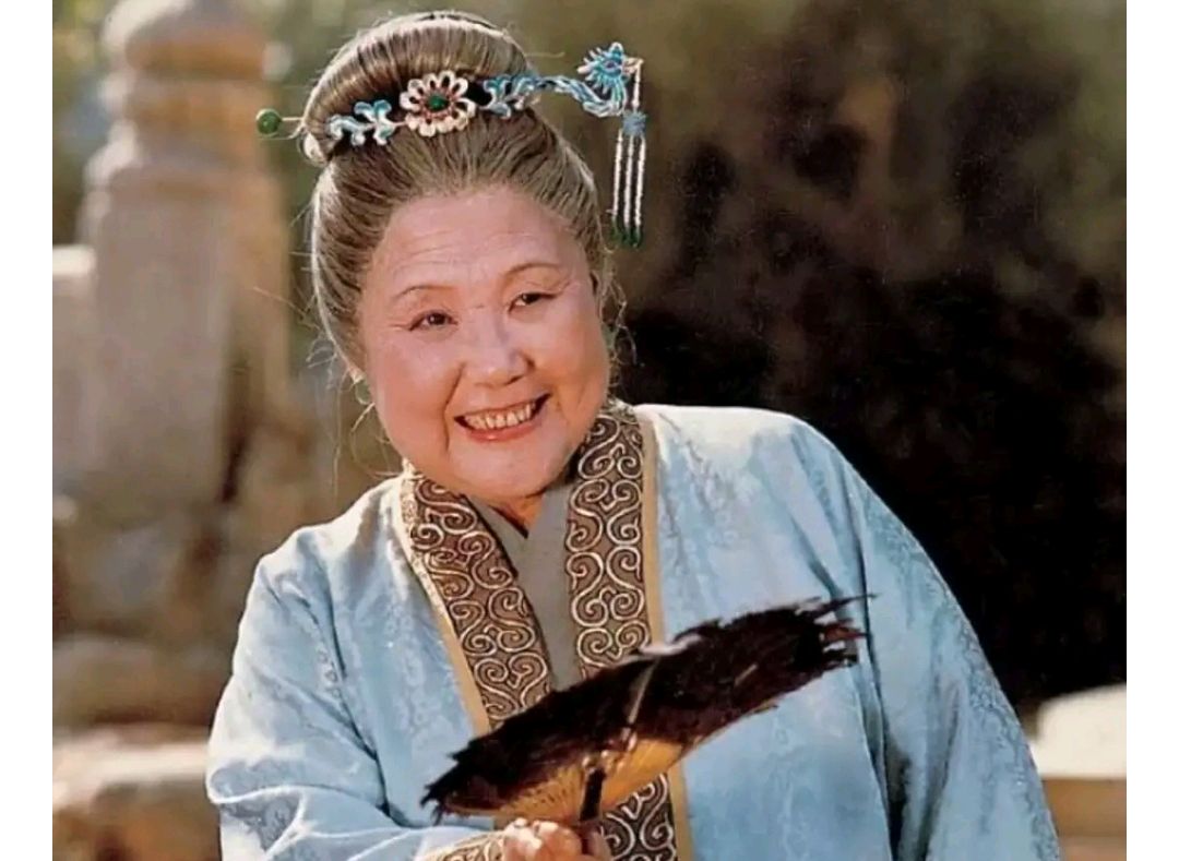 红楼梦里的周姨娘,能在夹缝生存,是容易被读者忽略的心机之王