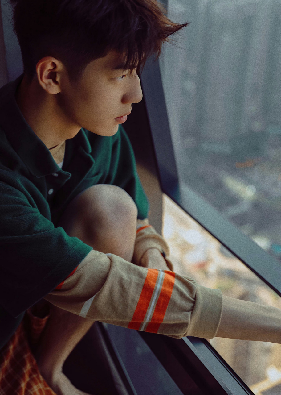 这是驼峰鼻吗?真好看啊!#帅哥