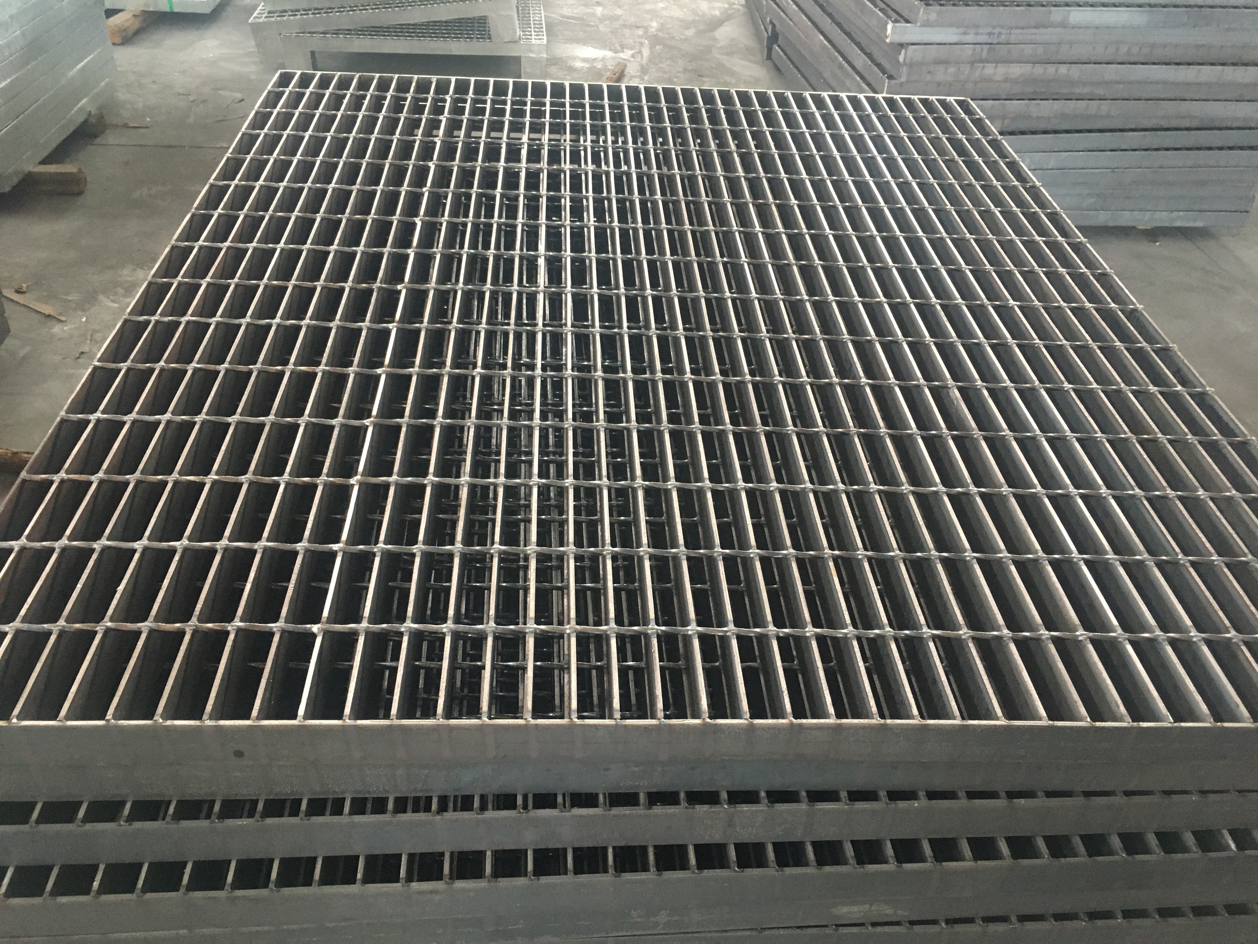 钢格栅钢格板是什么g325/30/100钢格栅板