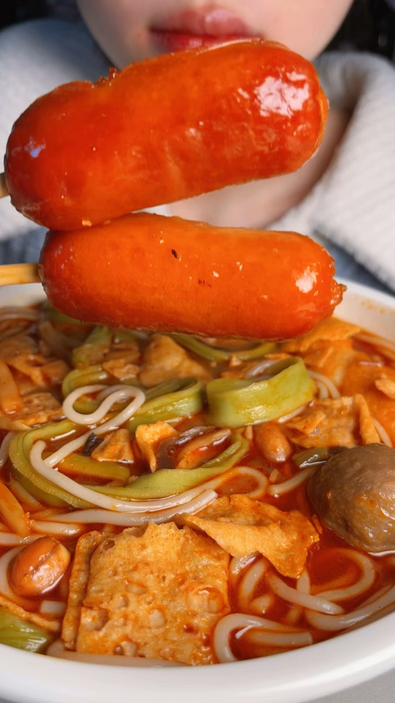 烤肠 贡菜螺狮粉