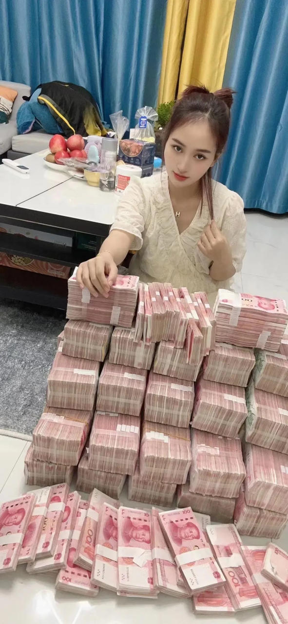 亲爱的朋友们,假如金钱和美女你只能选一个,你会选哪一个?