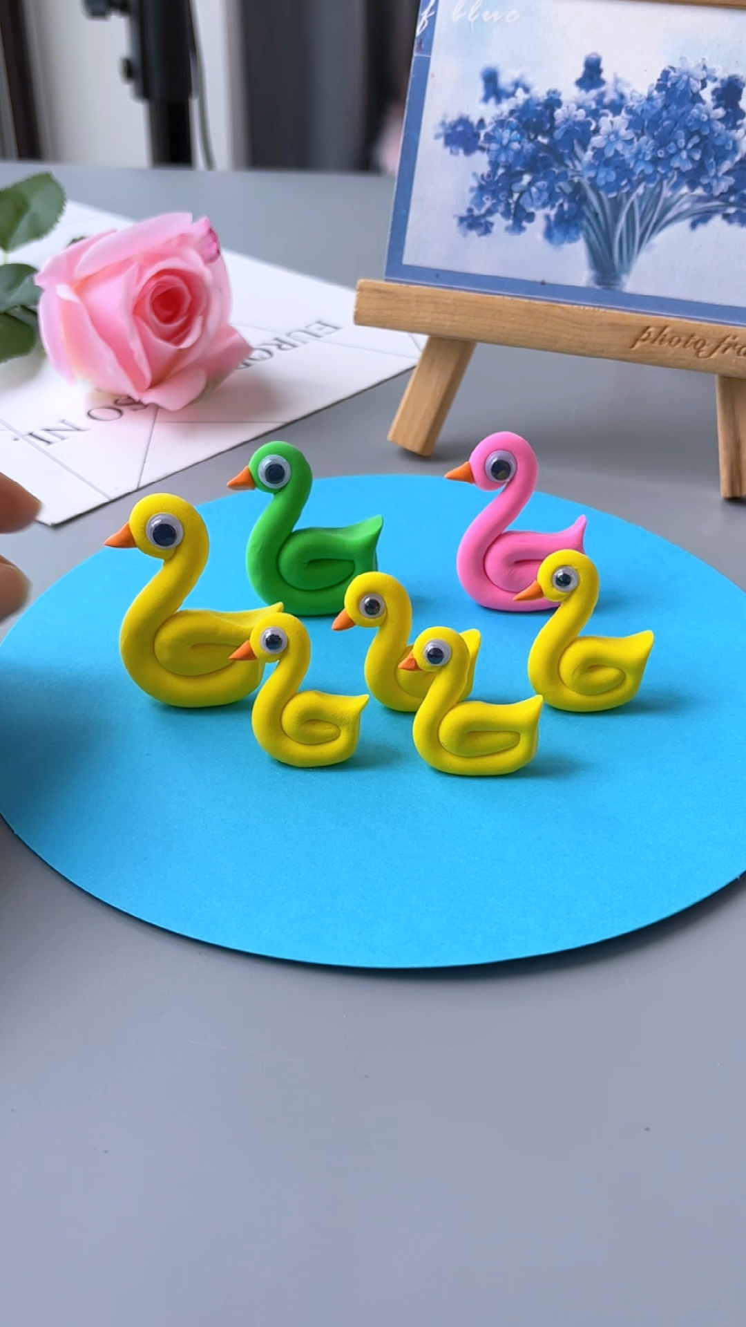 和孩子用粘土做几只可爱的小鸭子吧!#亲子手工 #手工diy #粘土手工