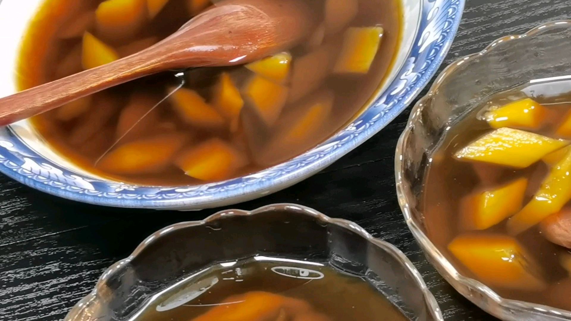 秋意渐渐变浓,让一碗最纯粹的番薯糖水来保护你的身体