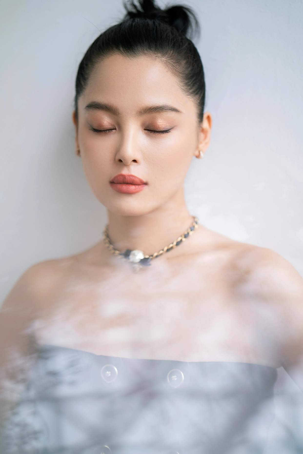 辛芷蕾惊艳高清写真,这娇艳的厚唇太性感了