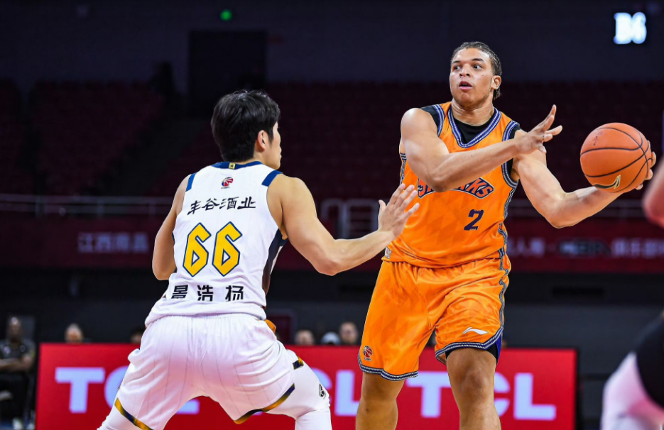 国际比赛日广厦男篮扳平良机德国队观众沸腾，马德里竞技围绕NBA总决赛状态回暖看傻球迷