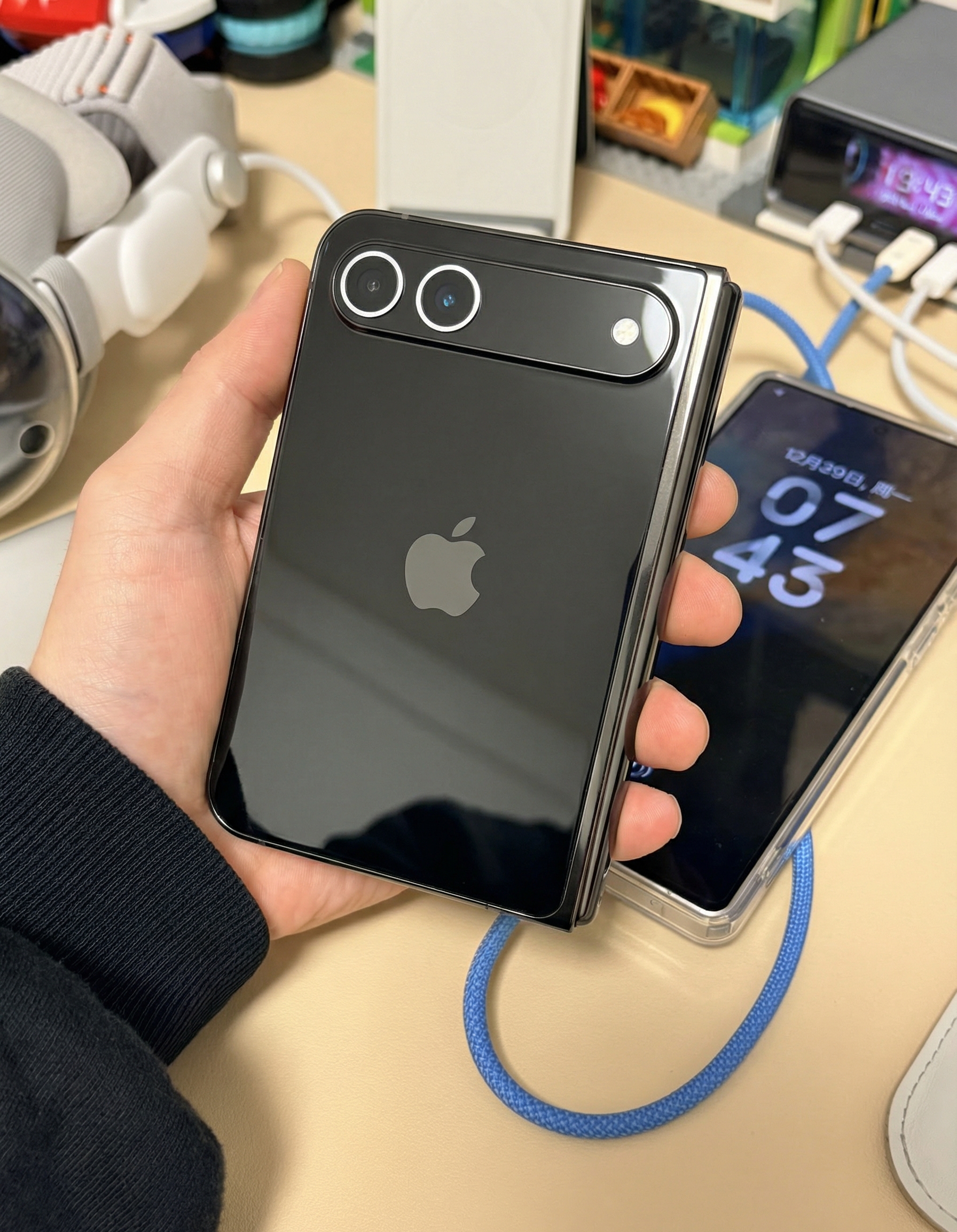 苹果折叠屏iPhone量产倒计时：9月发布或如期推进-百货之家