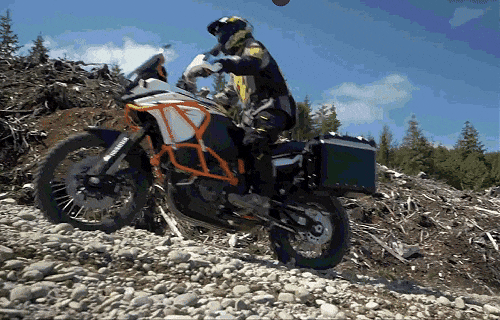 ABS？弯道ABS保命配置分不清？大白话让你了解它们是啥，怎么选！-有驾