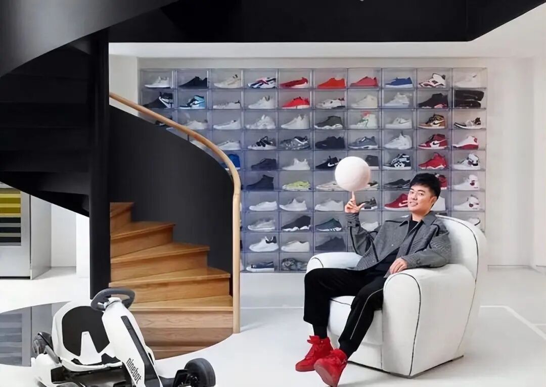 陈赫的"上海豪宅"火了,装饰奢华,没有一点俗气,网友:好羡慕!