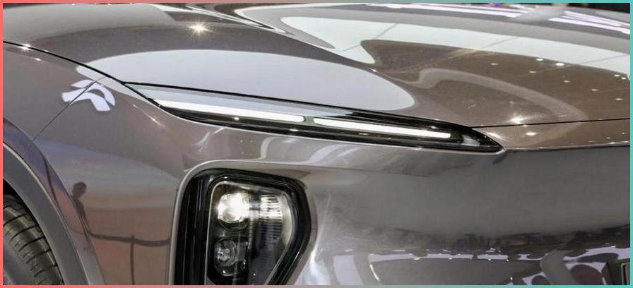 分体式前灯组 实车