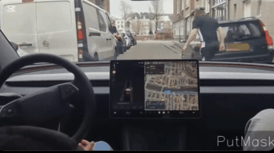 马斯克没吹牛！特斯拉能识别手势信号了，但国内还要继续等！-有驾