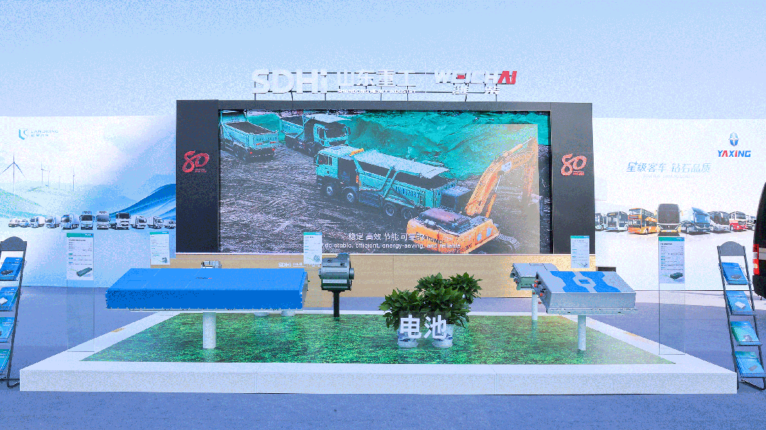 潍柴多品牌矩阵亮相扬州首届绿色智能汽车嘉年华-有驾